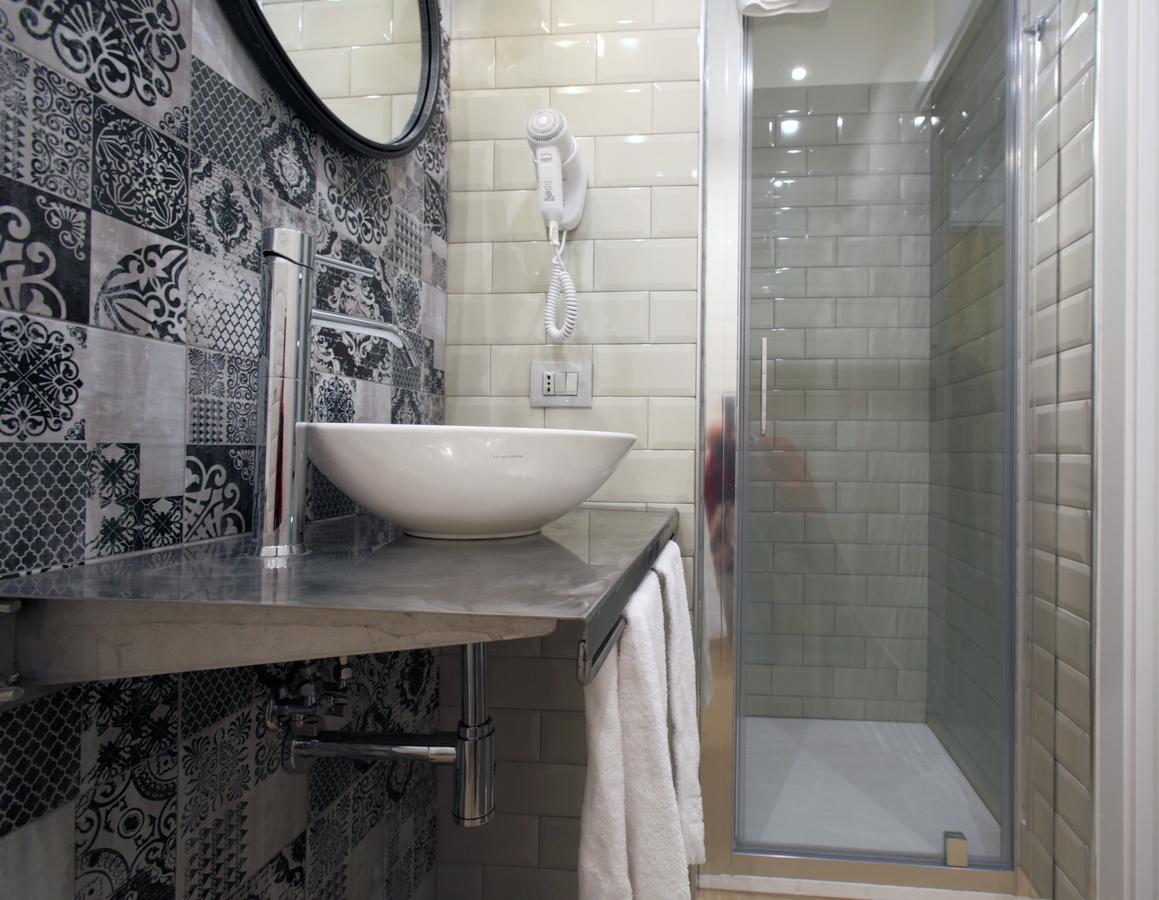 Trevi Contemporary Suite Roma Exterior foto